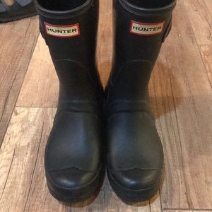 hunter rain booties!